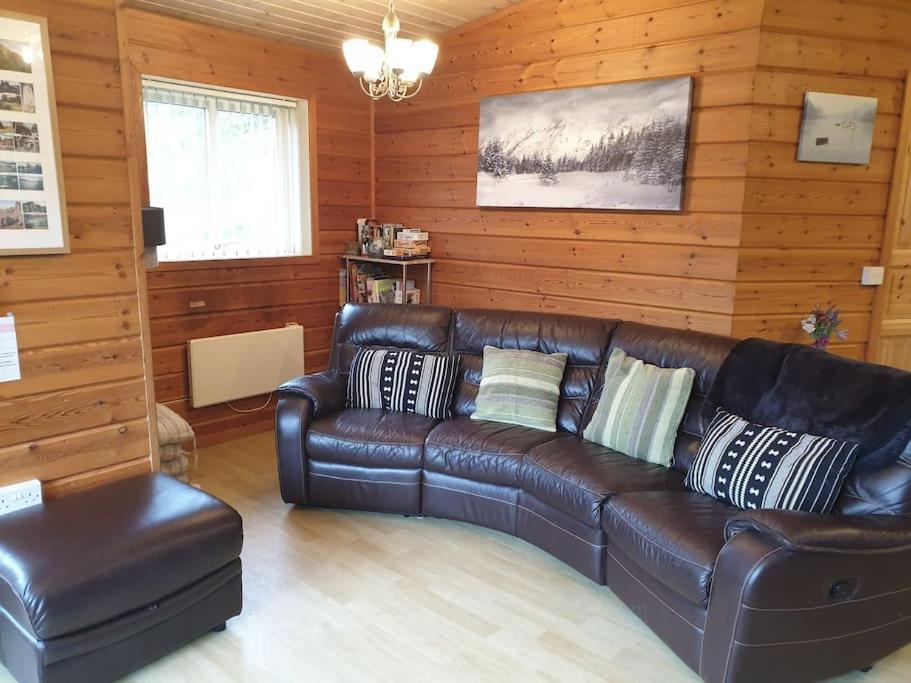 Luxury Peak District Lodge, Hot Tub, Log Burner, Nr Lake Rudyard Exterior foto